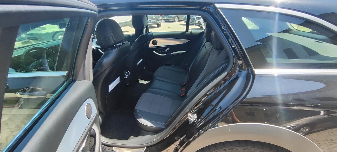 Mercedes-benz E 220 d S.W. 4Matic Auto Premium Plus All-Terrain