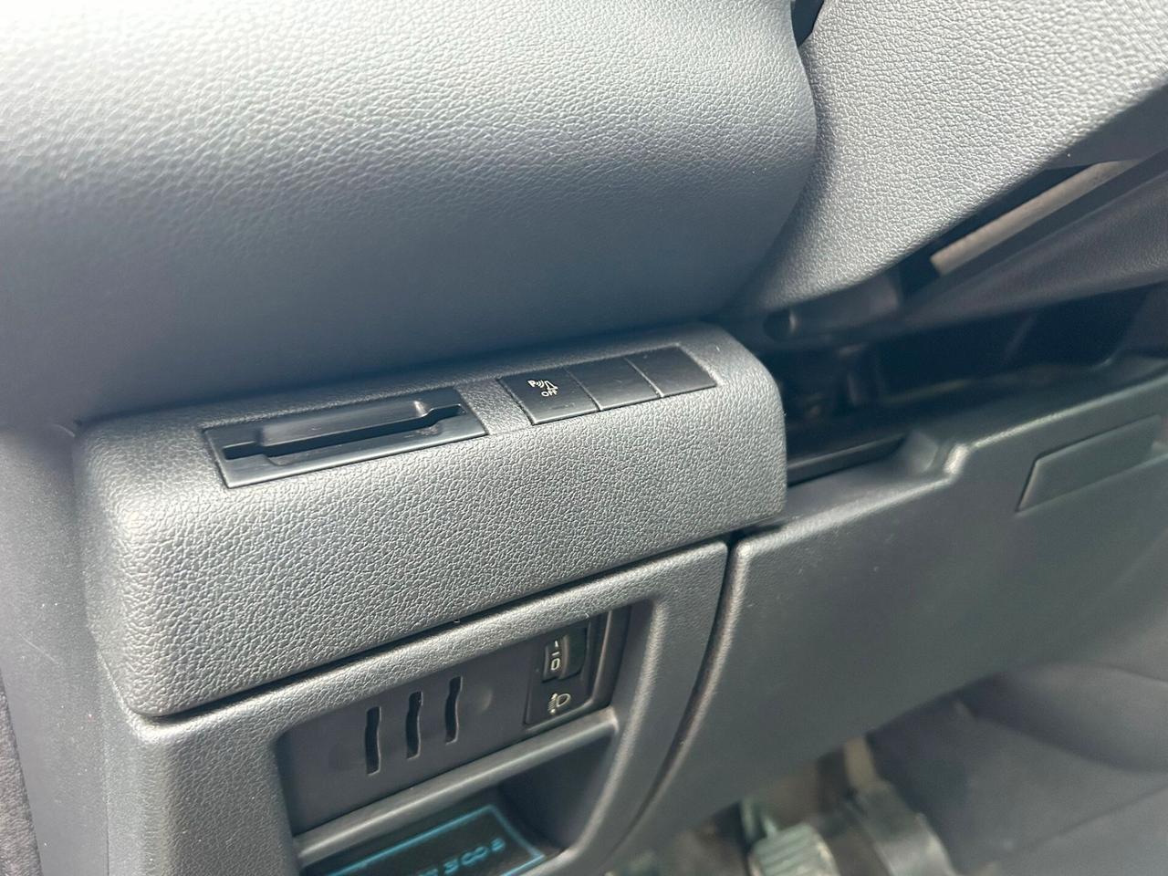 Peugeot 3008 1.6 HDi X NEOPATENTATI 2011