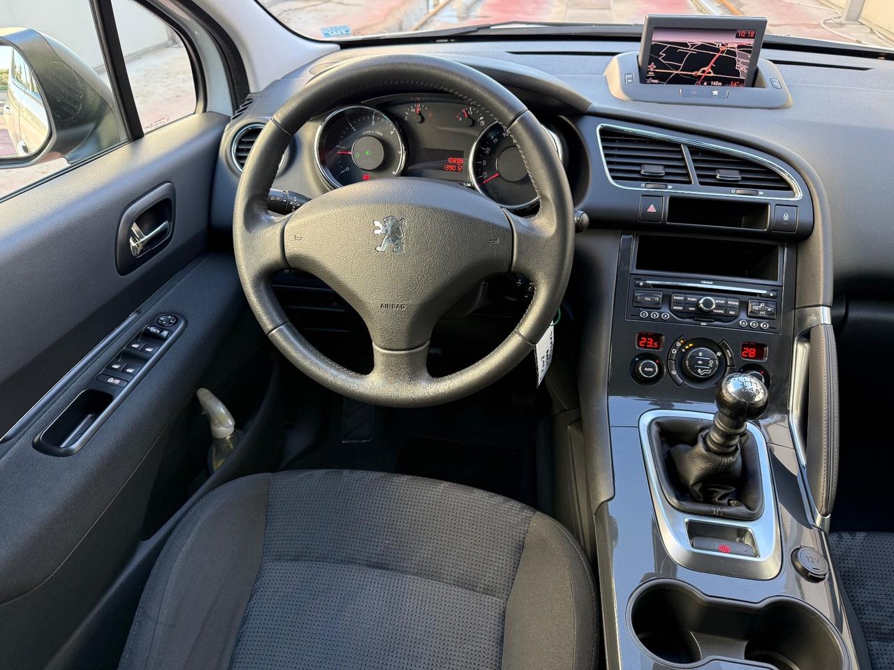 Peugeot 3008 1.6 HDi 115CV Business