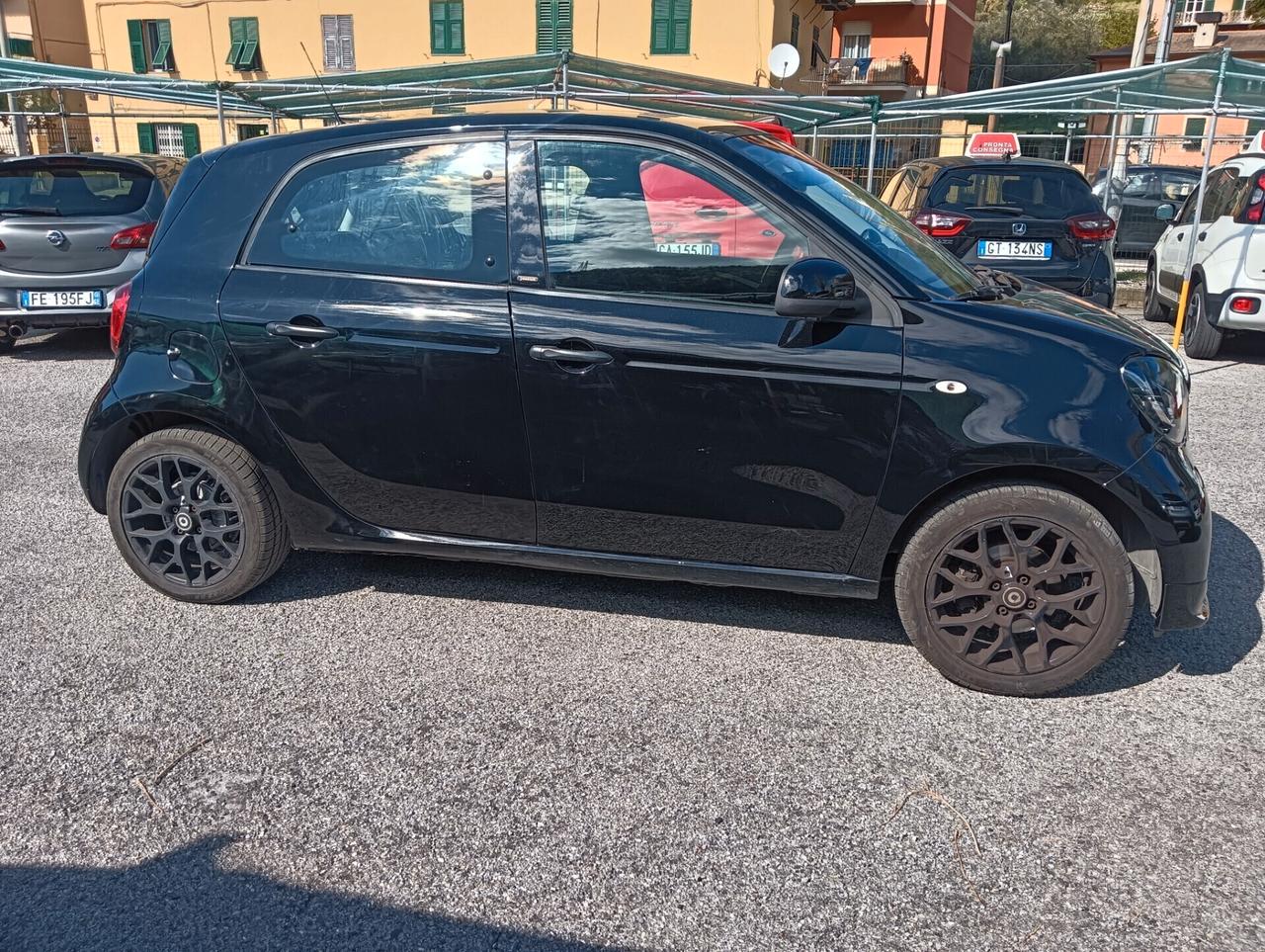 Smart ForFour 70 1.0 twinamic Brabus Style