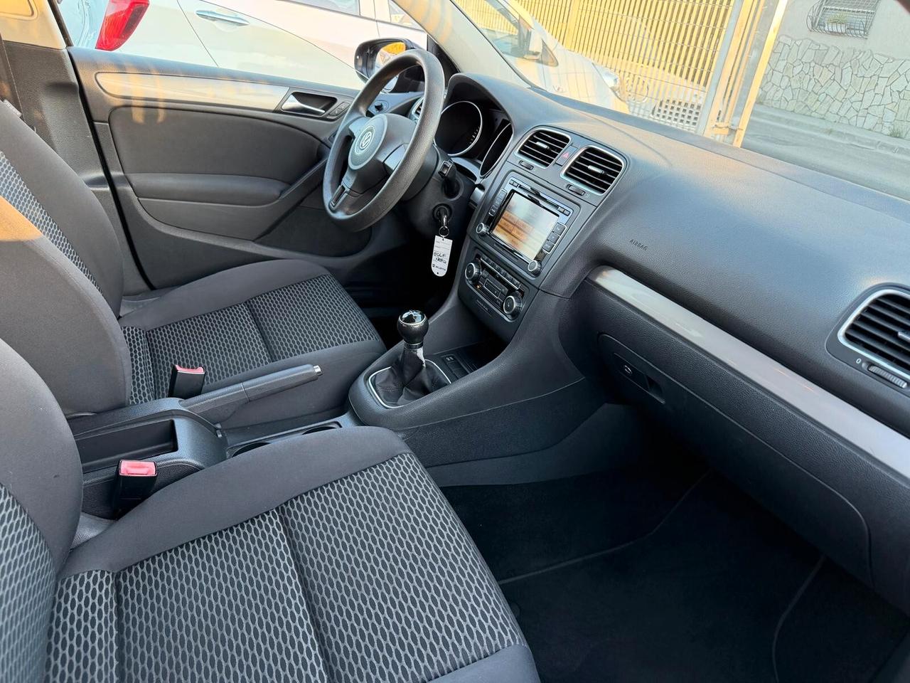 Volkswagen Golf 1.6 TDI DPF 5p. Trendline-04/2010