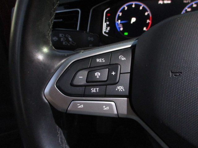 VOLKSWAGEN Taigo 1.0 TSI 110 CV DSG R-Line TETTO/CarPlay