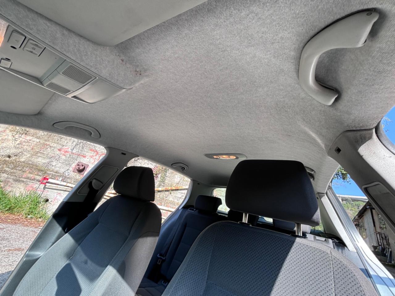 Volkswagen Golf 1.6 16V FSI 5p. Sportline