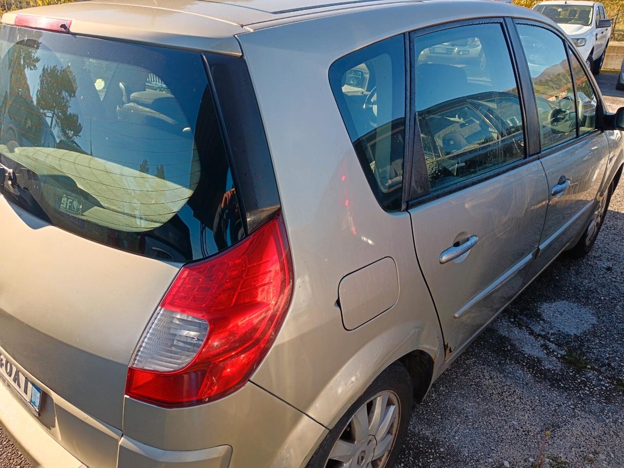 Renault Megane Mégane 1.5 dCi/105CV 4 porte Dynamique