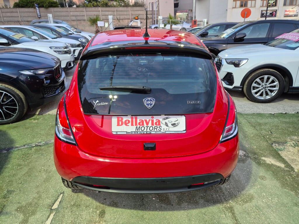 Lancia Ypsilon 1.0 5 porte Hybrid 2023