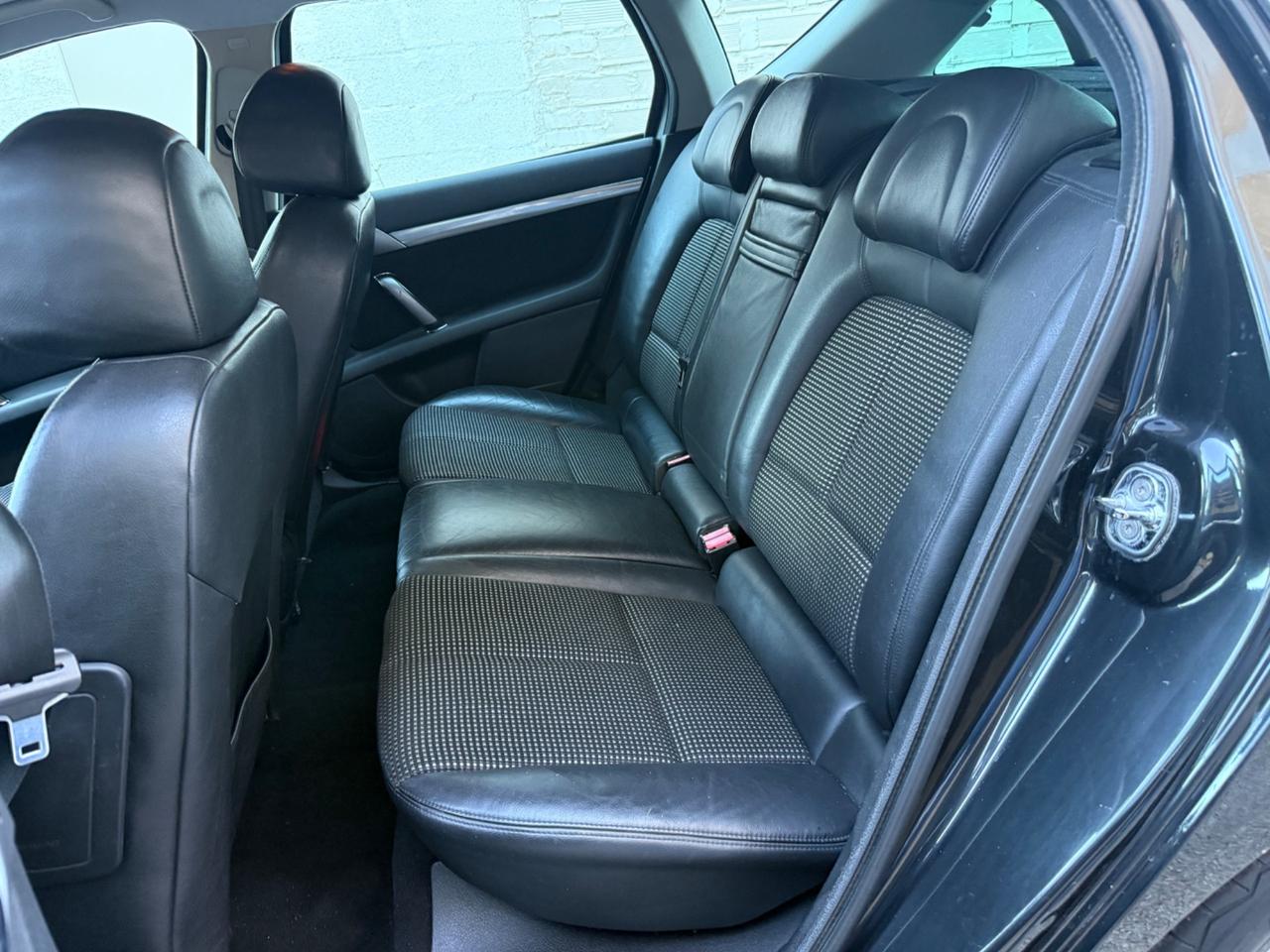 Peugeot 407 2.0 HDi SW Confort