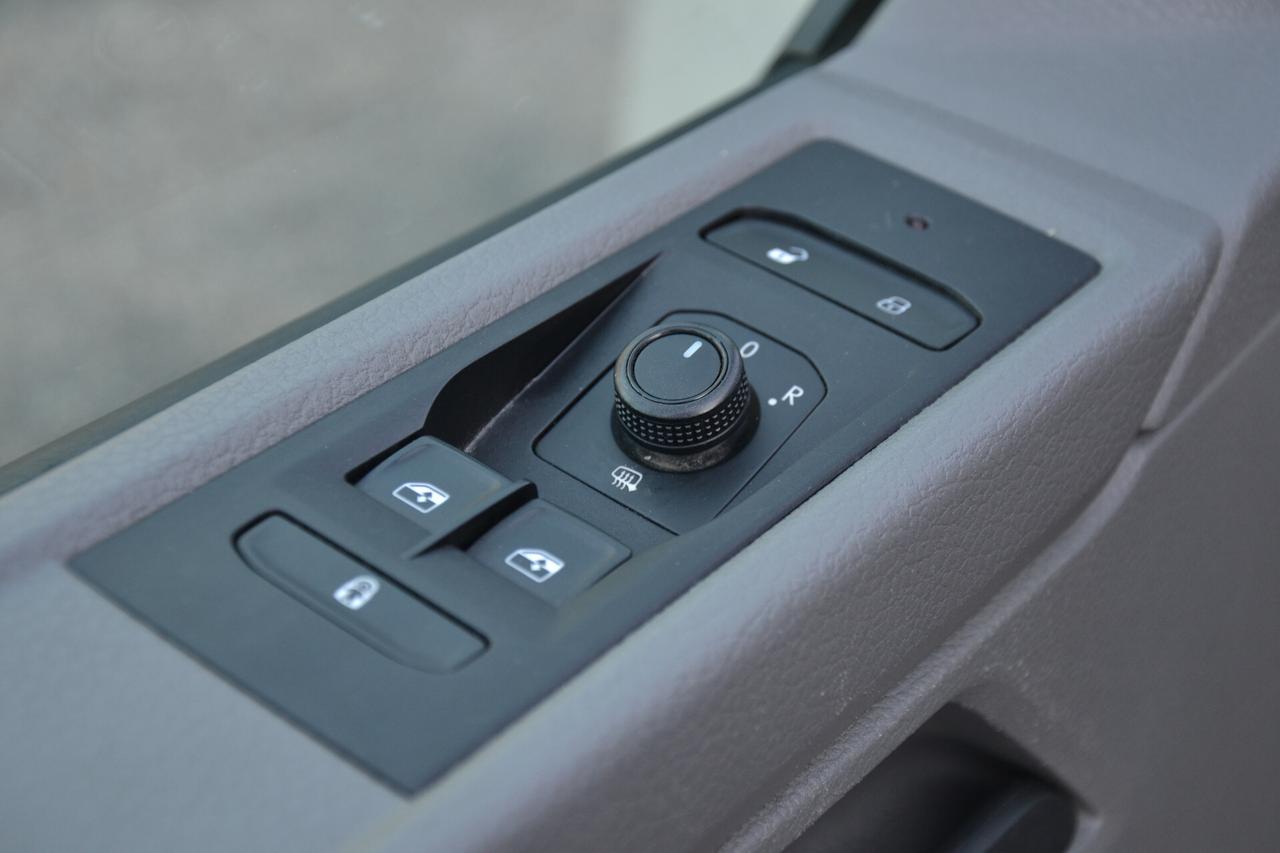 Volkswagen Caravelle 2.0 TDI 150CV DSG CONFORTLINE 8 POSTI *PREZZO VERO