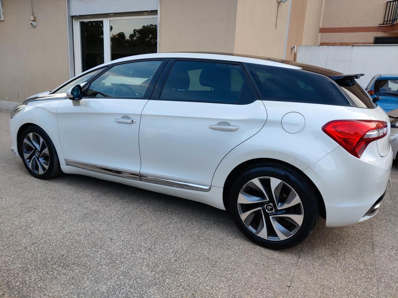 Ds DS5 5 2.0 HDi Sport Chic