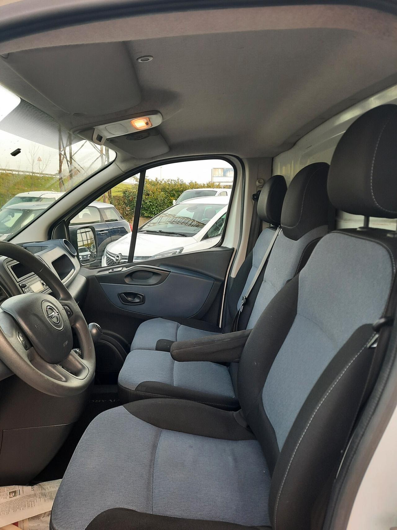 Opel Vivaro 27 1.6 CDTI 120CV PC-TN PR.IVATOFurgone Edition