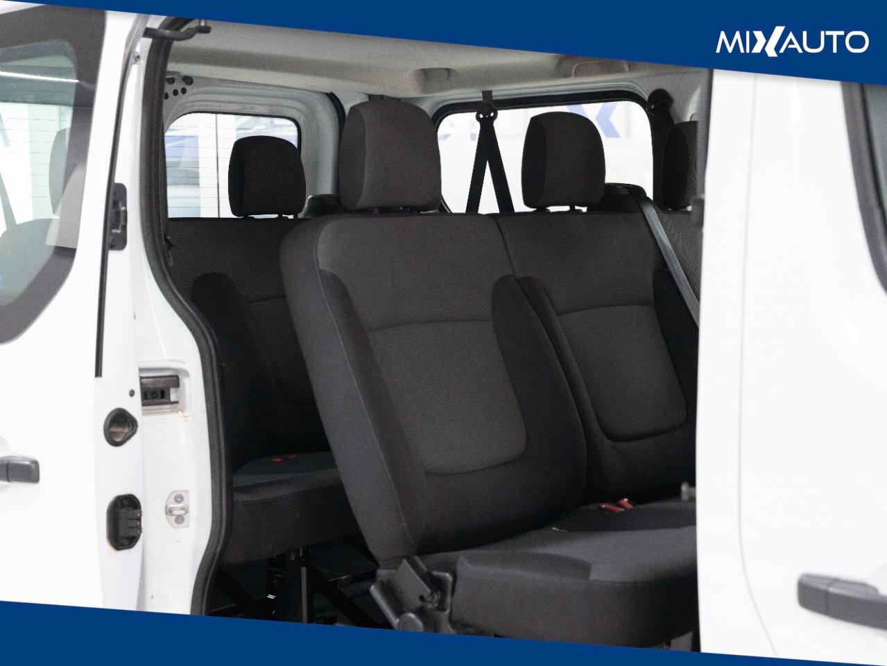 Renault Trafic Passenger 2.0 Authentic Energy Blue DCI 110CV 4 Porte