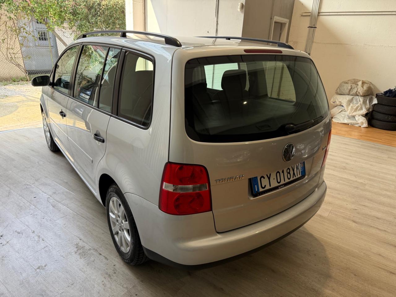 Volkswagen Touran Highline 1.9 Diesel