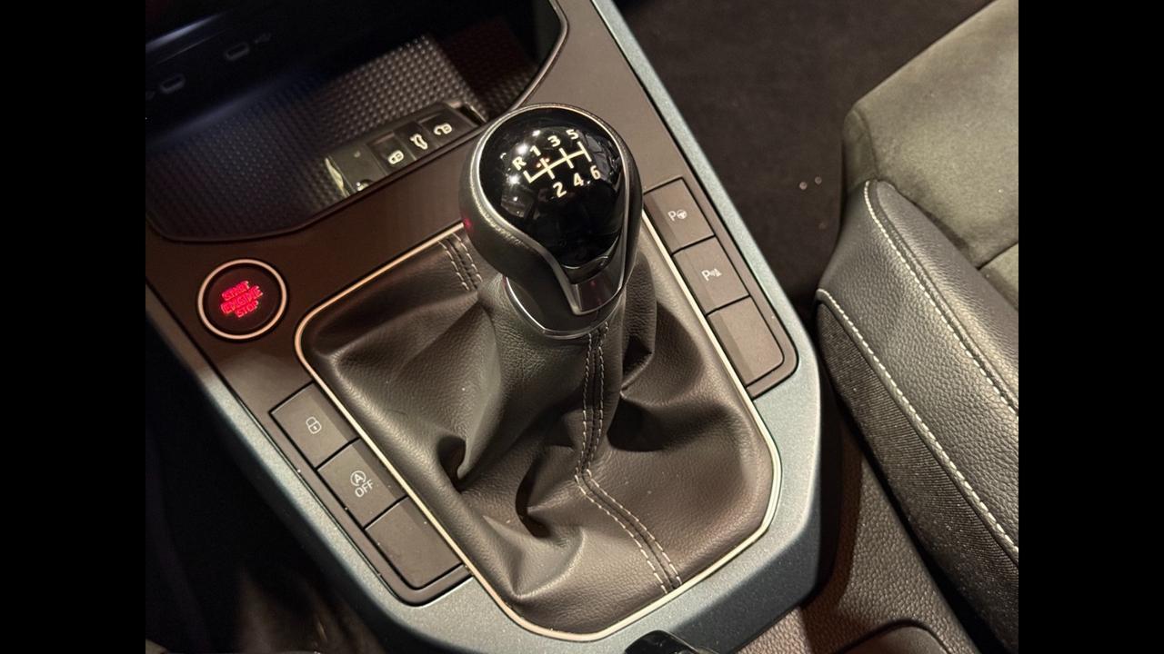 SEAT Arona 2022 - Arona 1.0 ecotsi Xperience 110cv