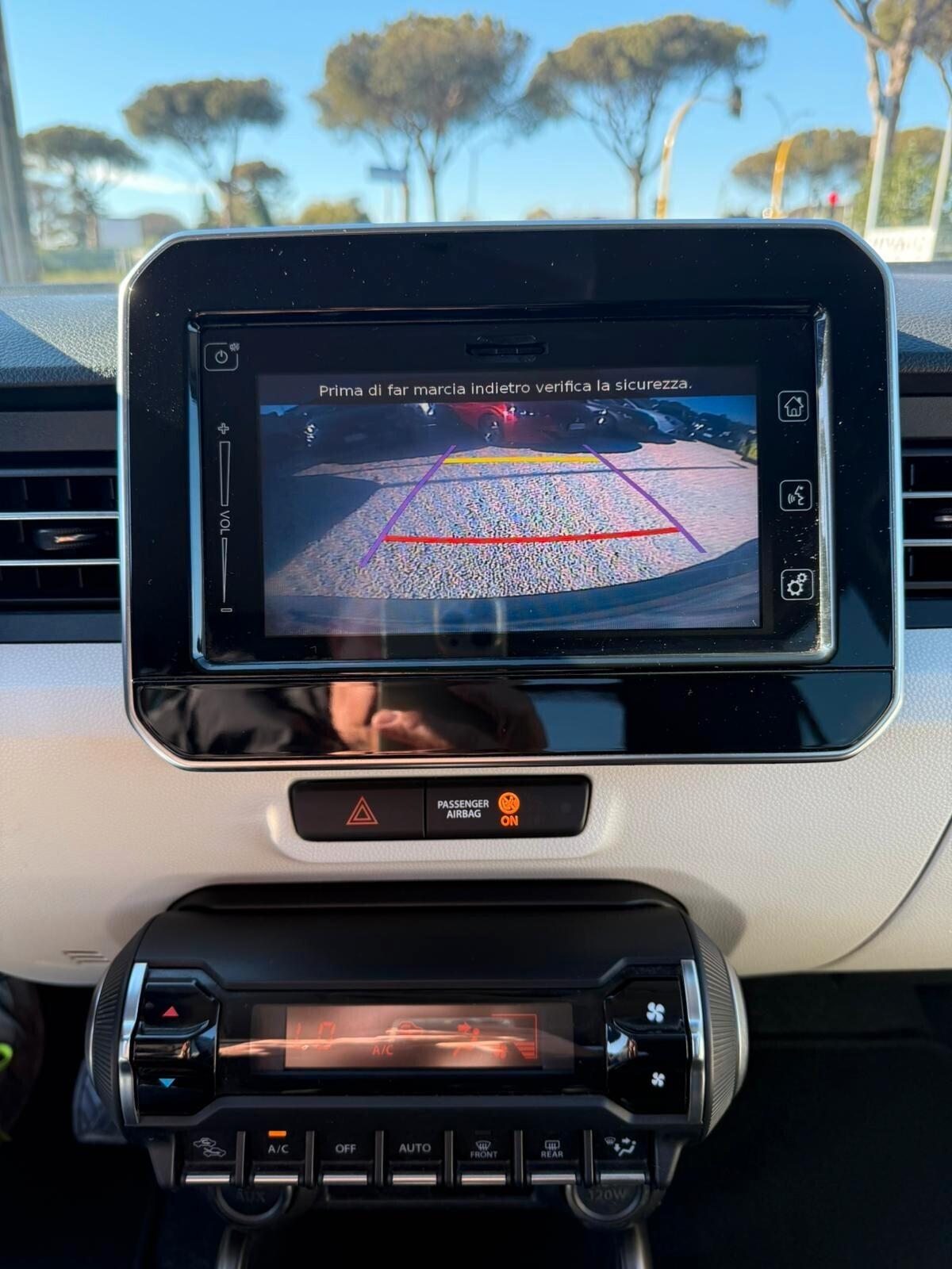 Suzuki Ignis 1.2 Hybrid Top