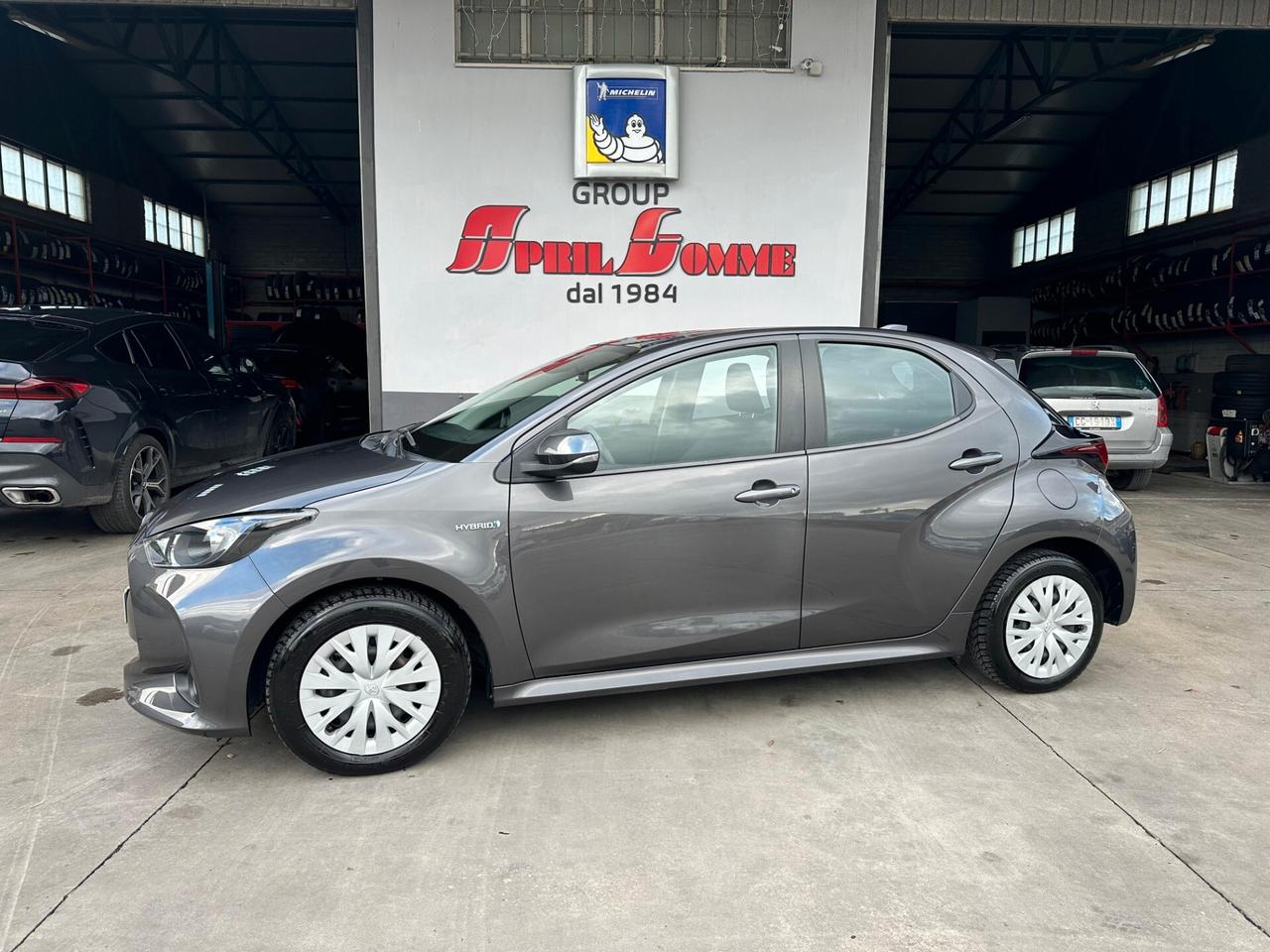 Toyota Yaris 1.5 Hybrid 5 porte Business PREZZO PROMO