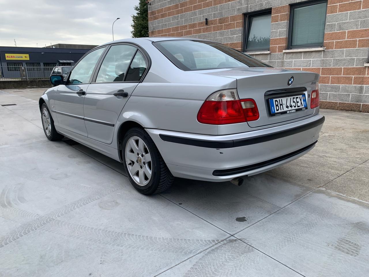 Bmw 318i unico prop.