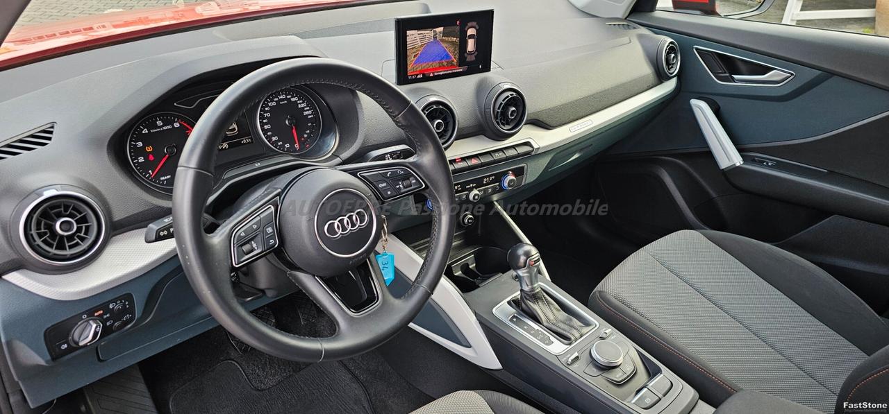 Audi Q2 40 TFSI quattro S tronic Business