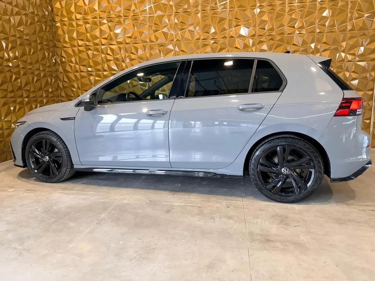 Volkswagen Golf 2.0 TDI 150 CV SCR R-Line