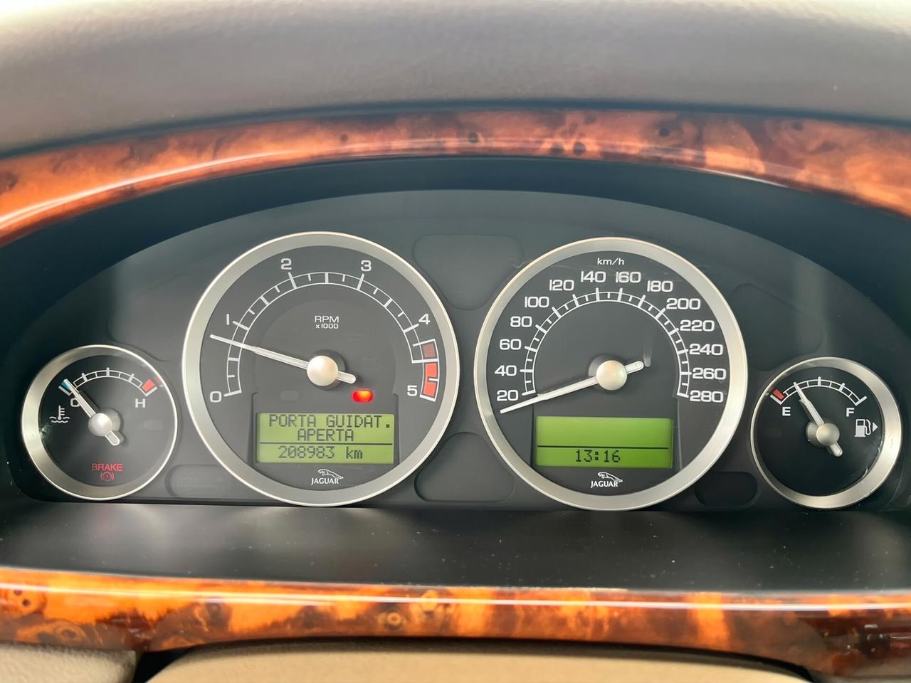Jaguar S-Type 2.7d AUTOM. ISCRITTA ASI-TUA A € 157