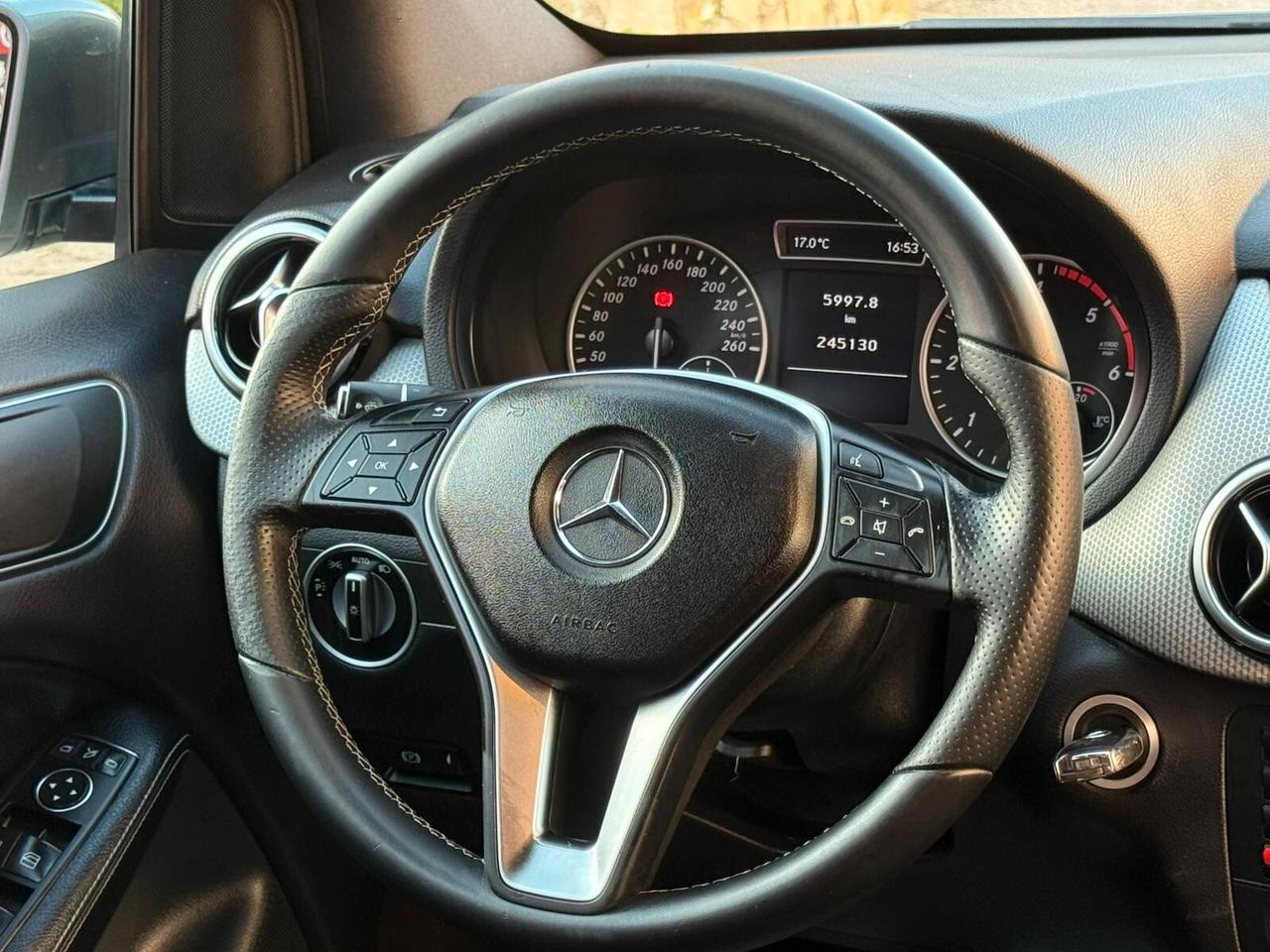 Mercedes-benz B 1.8 CDI 109cv Premium - 2012
