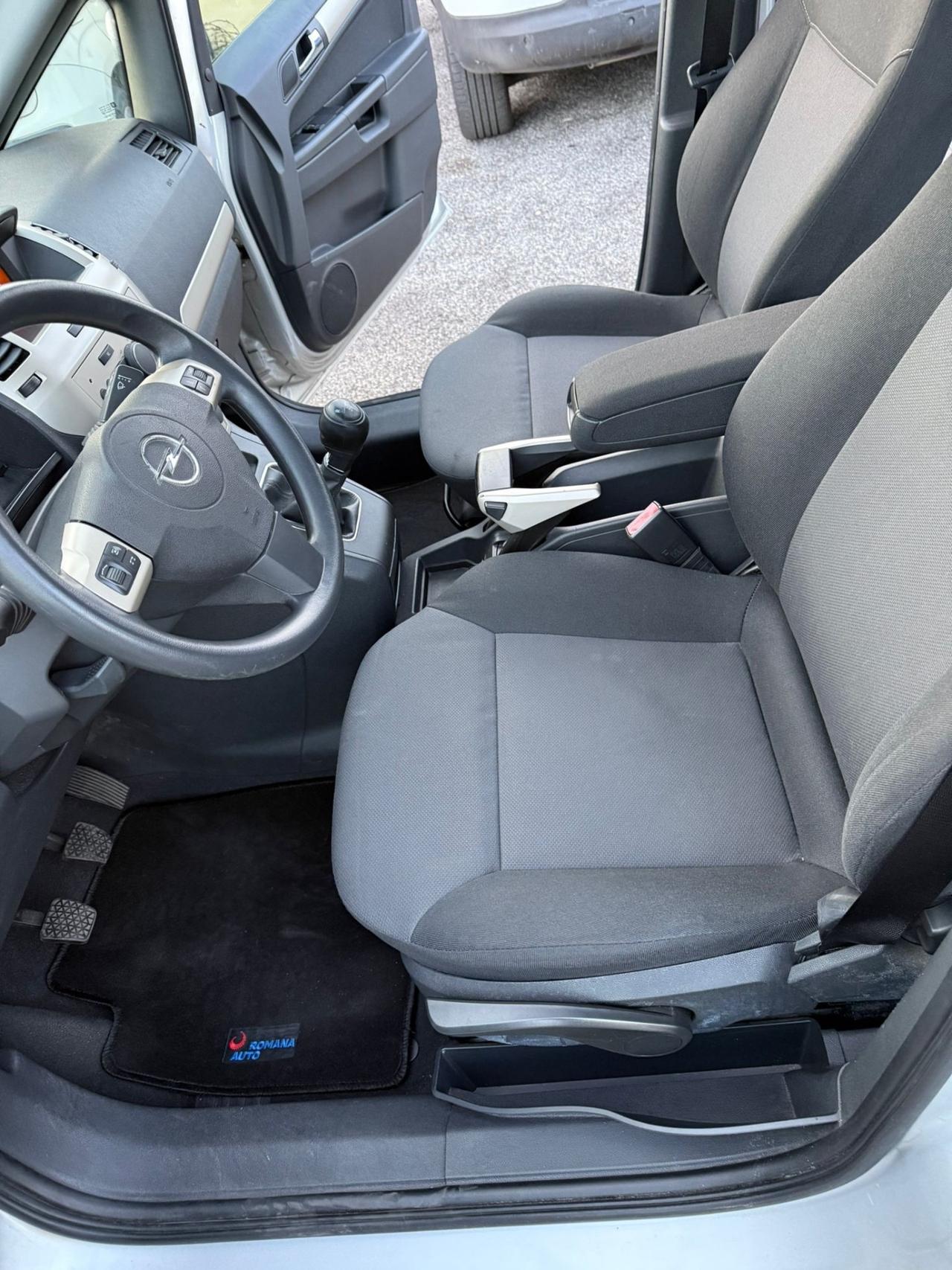 Opel Zafira 1.6 16V VVT Club