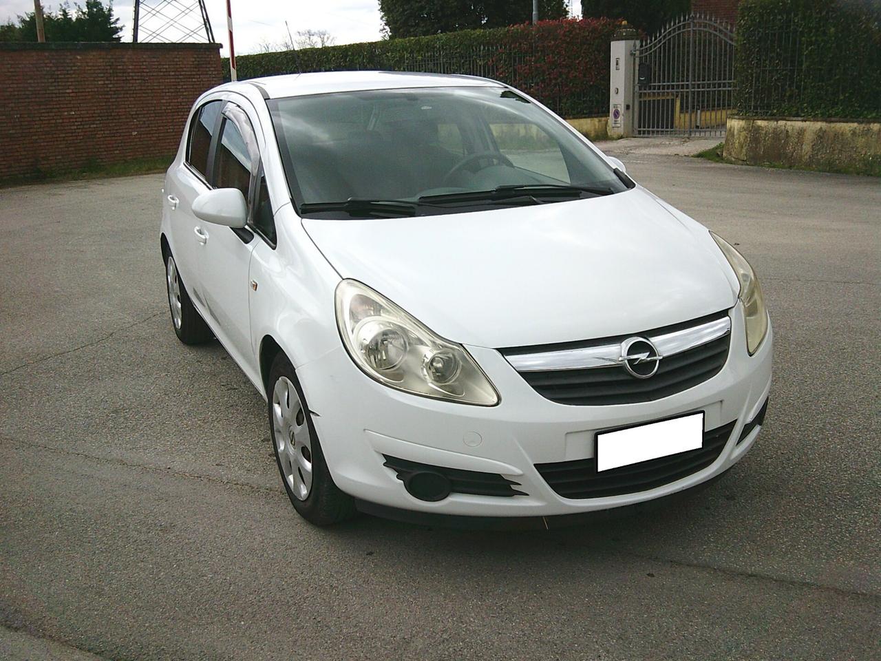 Opel Corsa 1.2 5 porte