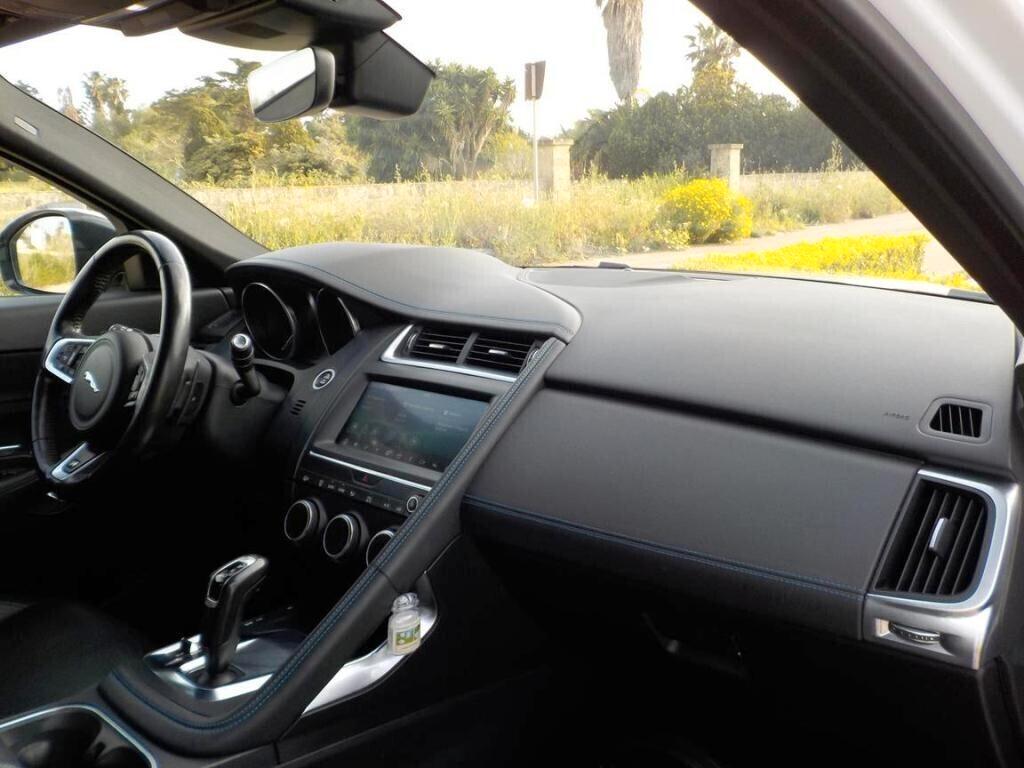 Jaguar E-Pace 2.0D 150 CV AWD aut. R-Dynamic S