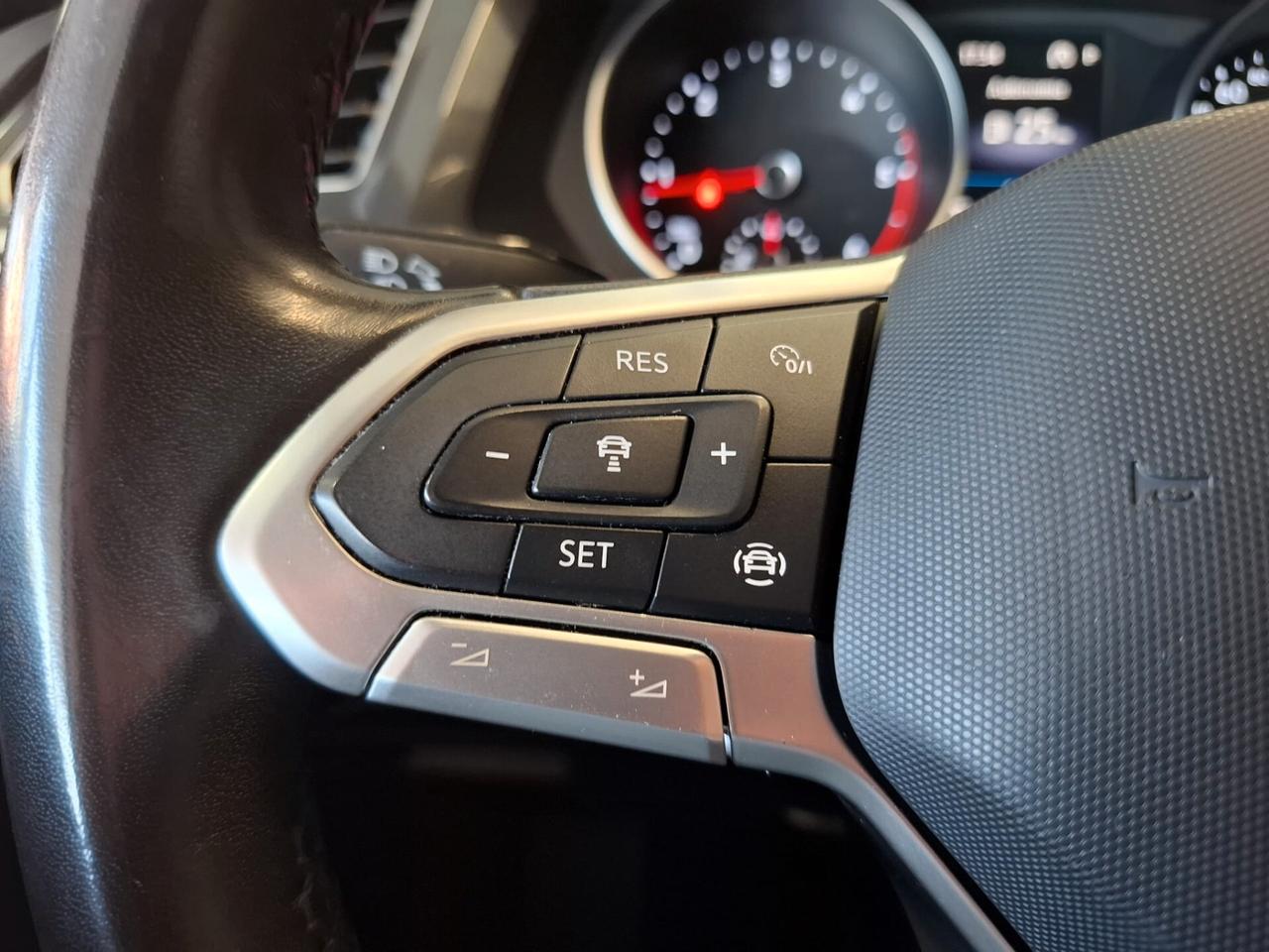 Volkswagen Tiguan Benzina Automatica
