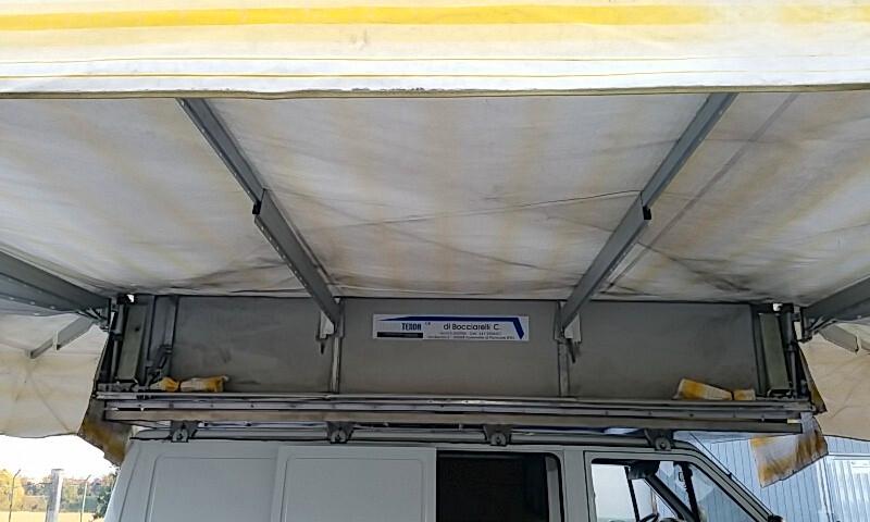 Renault Trafic 2.1 D Tenda 8 x 5 m