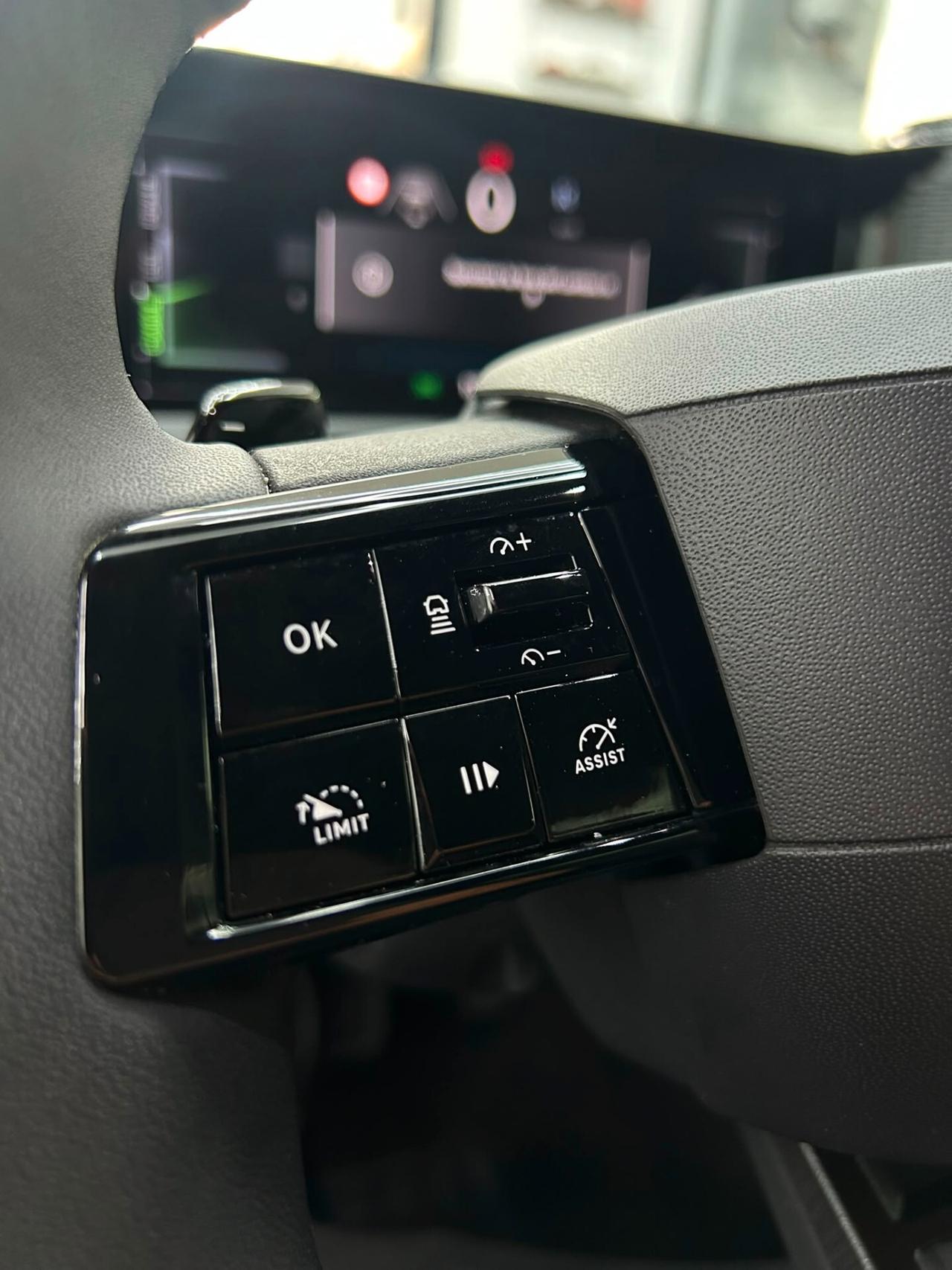 Lancia Ypsilon Hybrid 1.2 100 cv e-DCT LX