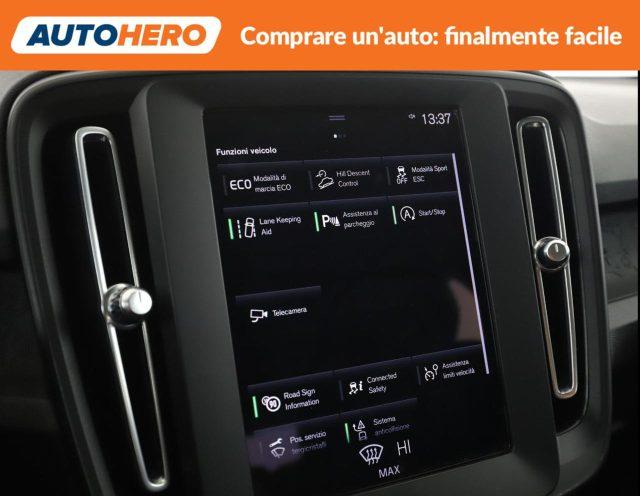 VOLVO XC40 T2 Geartronic Momentum Core