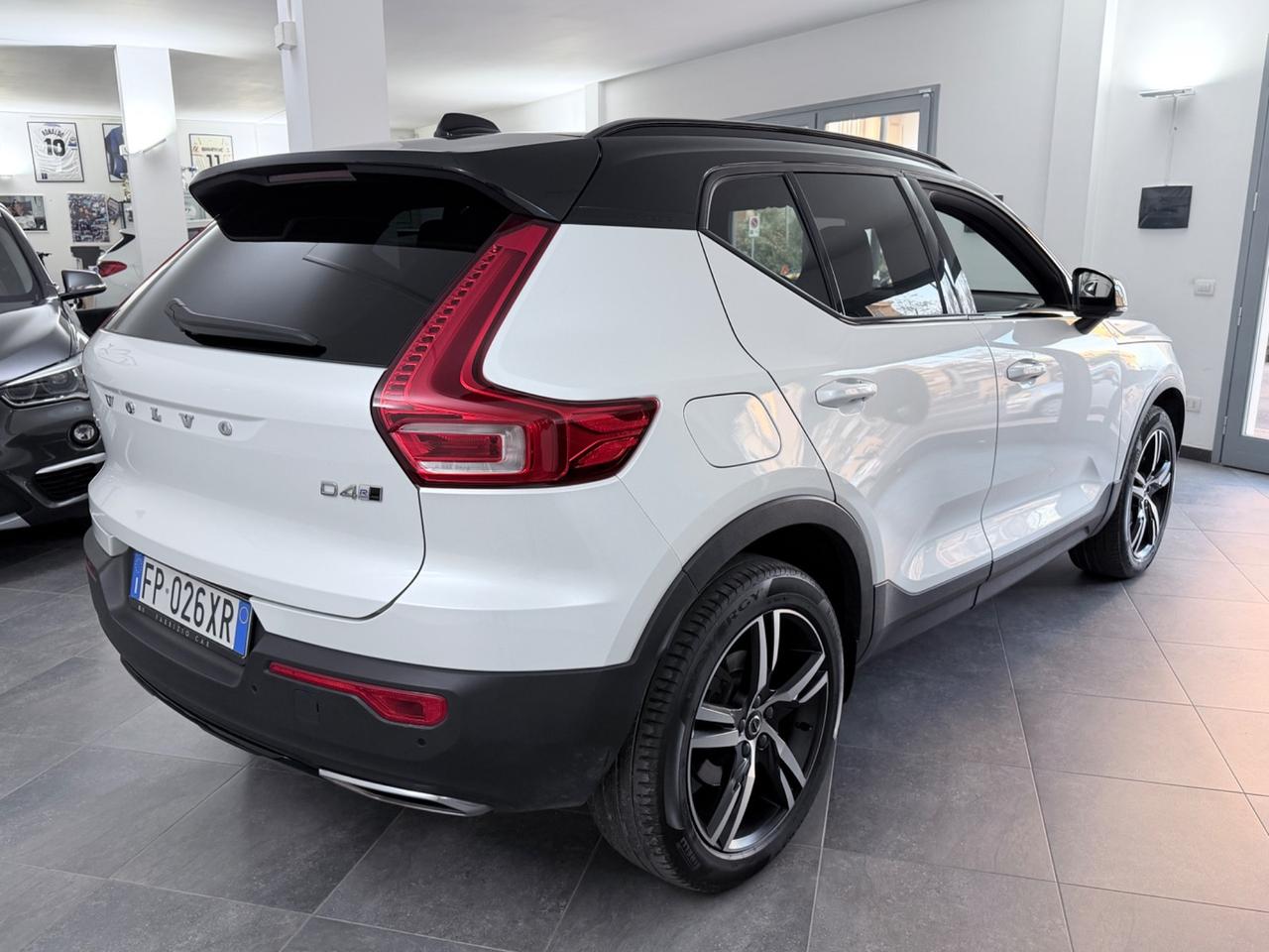 Volvo XC40 D4 AWD Geartronic R-design