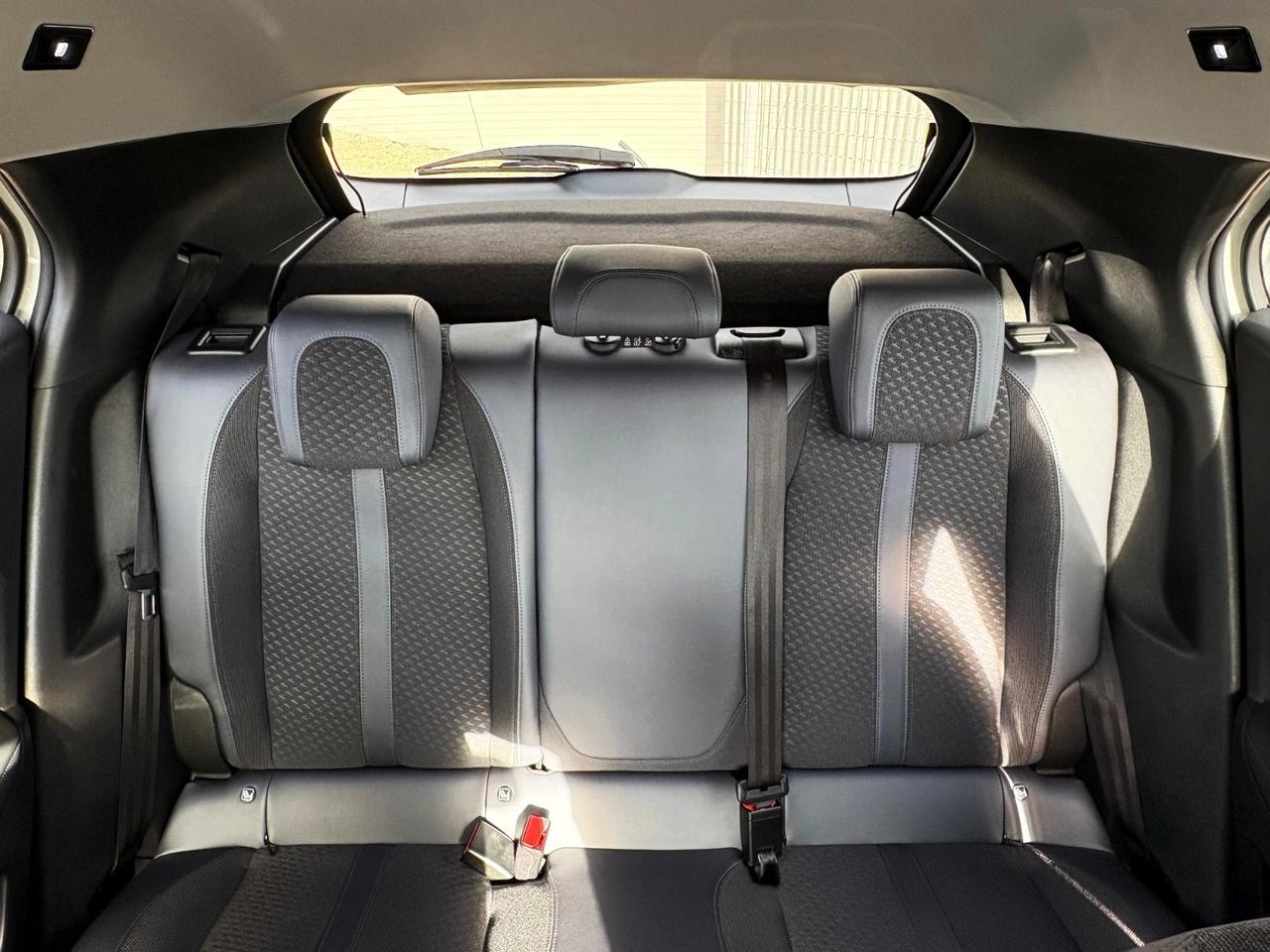 Peugeot 2008 BlueHDi 130 S&S EAT8 Allure