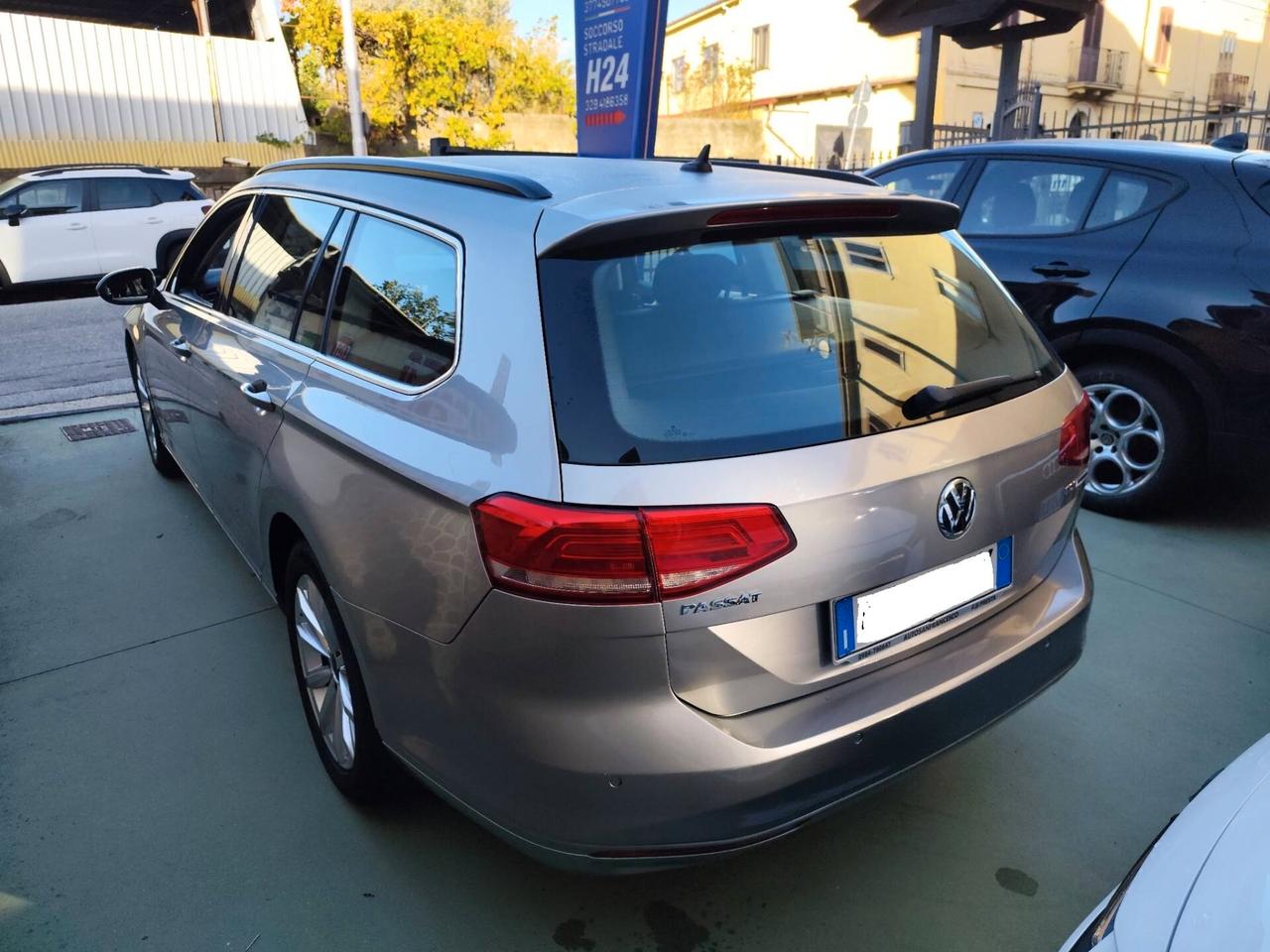 Volkswagen Passat 1.6 120cv - 2015
