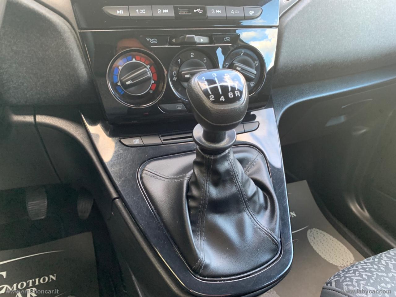 LANCIA Ypsilon 1.0 FireFly 5p.S&S Hyb. Eco Gold - 2021