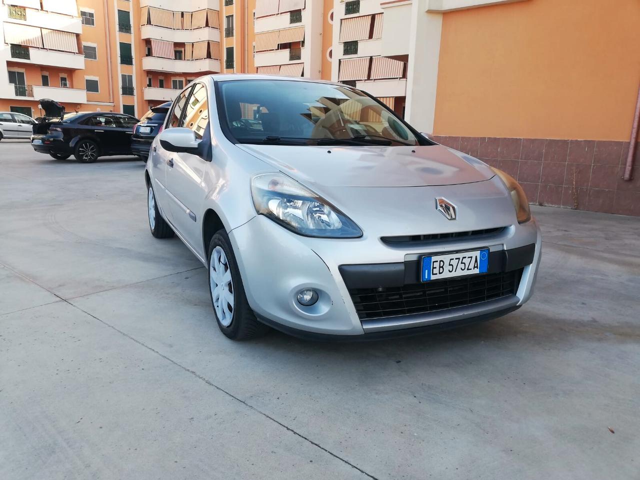 Renault Clio 1.2 16V 5 porte Dynamique