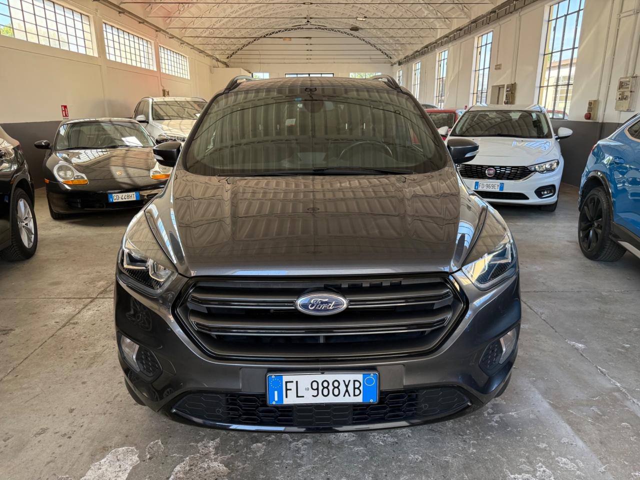 Ford Kuga 1.5 TDCI 120 CV S&S 2WD Powershift ST-Line