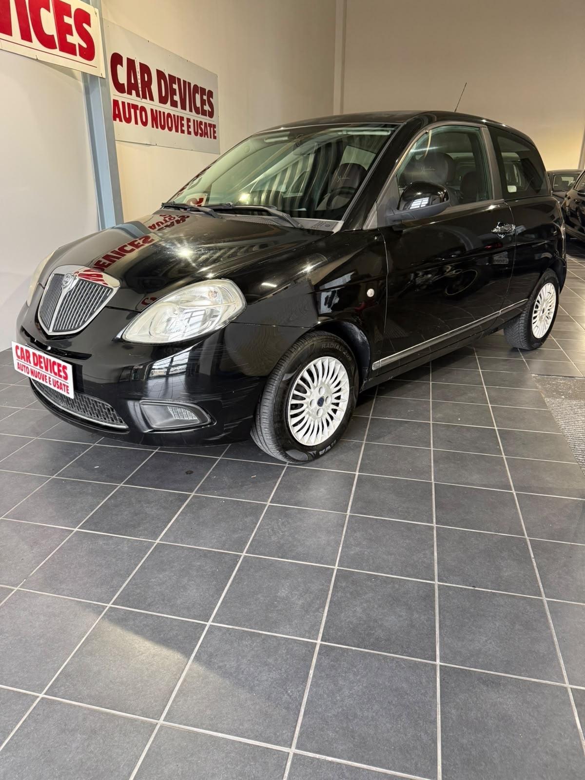 Lancia Ypsilon 1.3 MJT -NEOPATENTATI