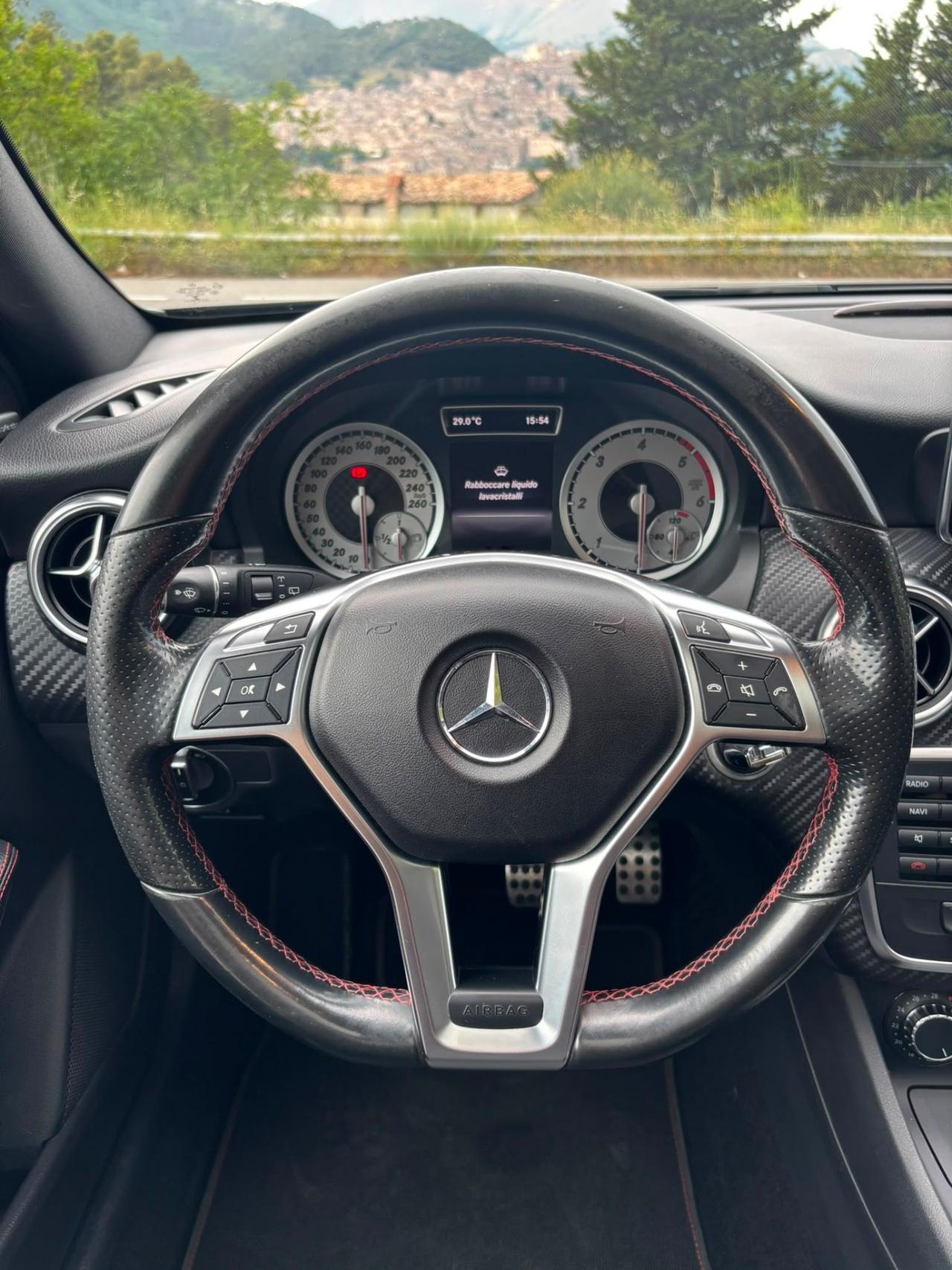 MERCEDES CLASSE A200 PREMIUMG AMG