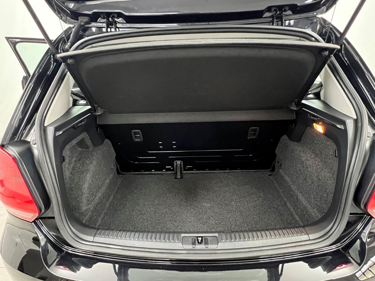 VOLKSWAGEN Polo V 2014 Polo 3p 1.0 mpi Trendline 60cv