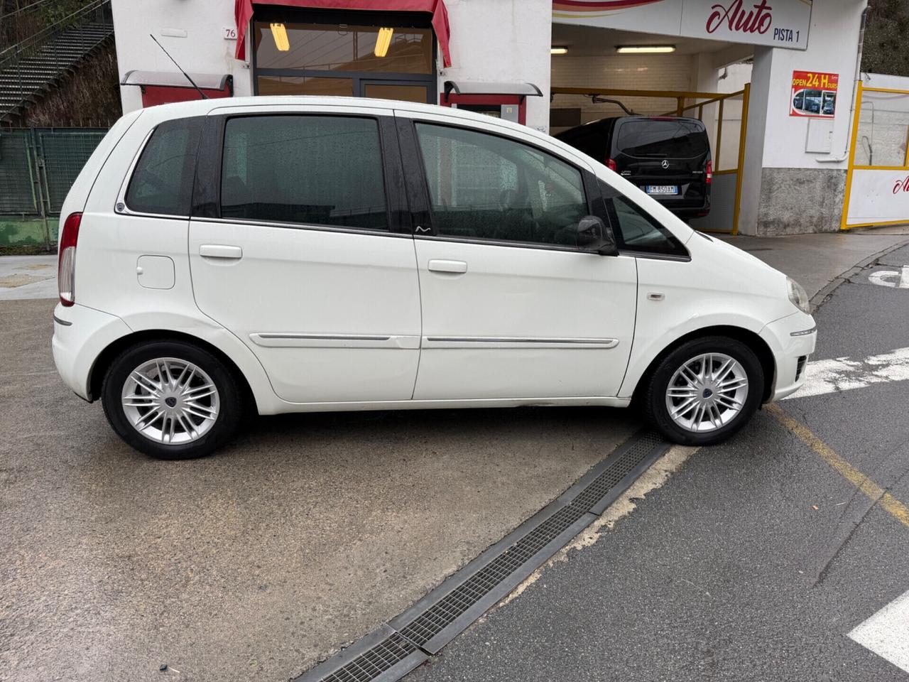 LANCIA MUSA 1.4 NEOPATENTATI KM 89 MILA !!