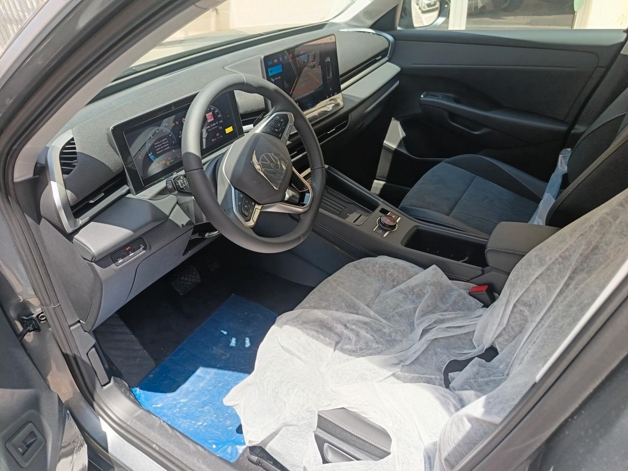Volkswagen T-Roc 1.5 DSG Life Nuova da immatricolare