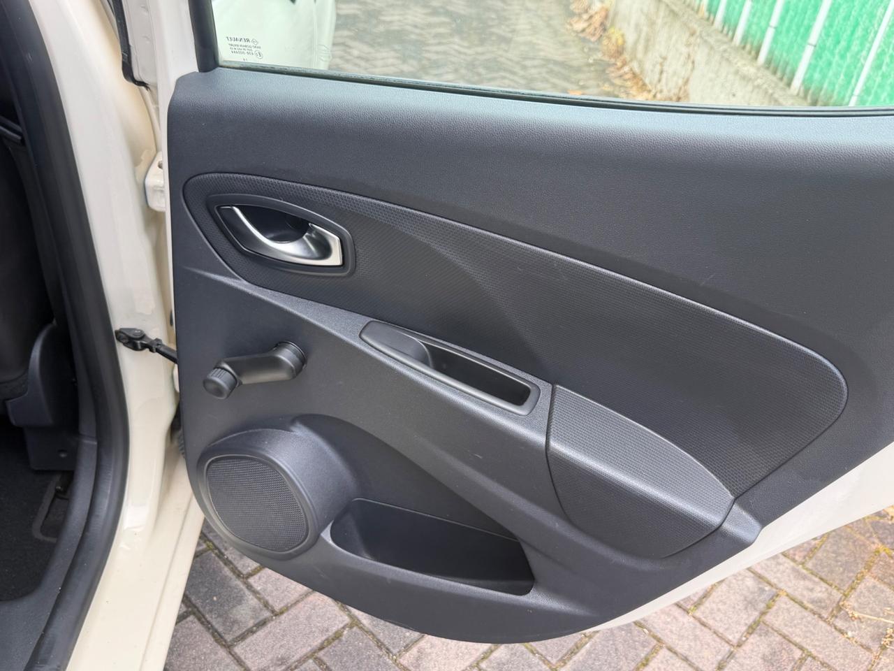 Renault Clio TCe 12V 90CV Start&Stop 5 porte Energy Duel2