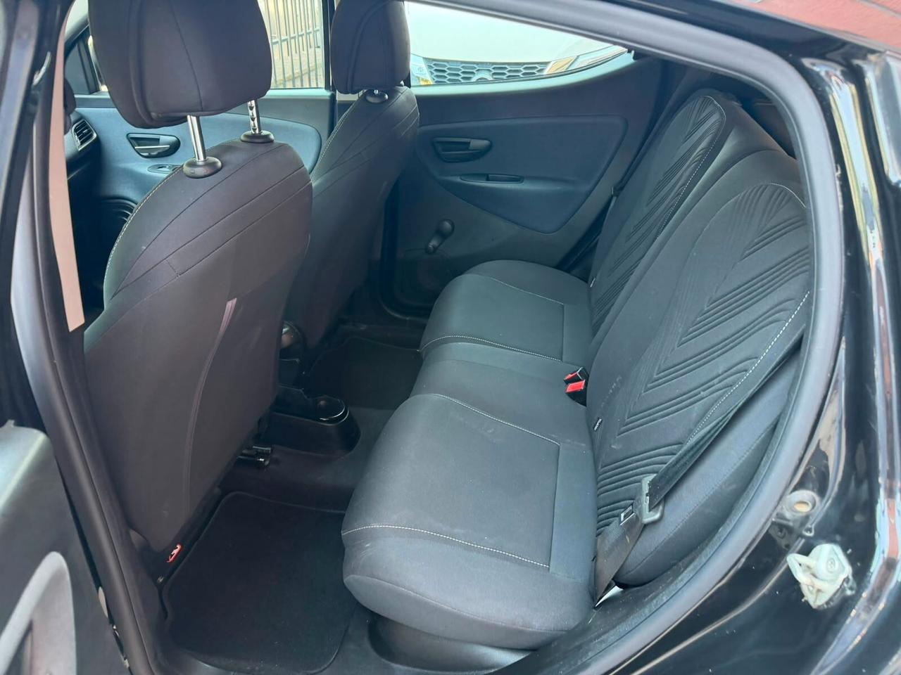 Lancia Ypsilon 1.0 FireFly 5 porte S&S Hybrid Ecochic Gold