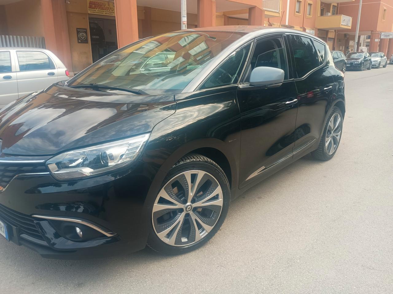 Renault Scenic 1.5 dCi 110 CV Energy Intens GANCIO TRAINO