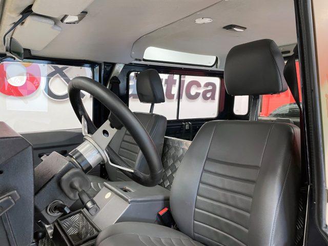 LAND ROVER Defender DEFENDER 90 2.0 FAM COUNTY SW