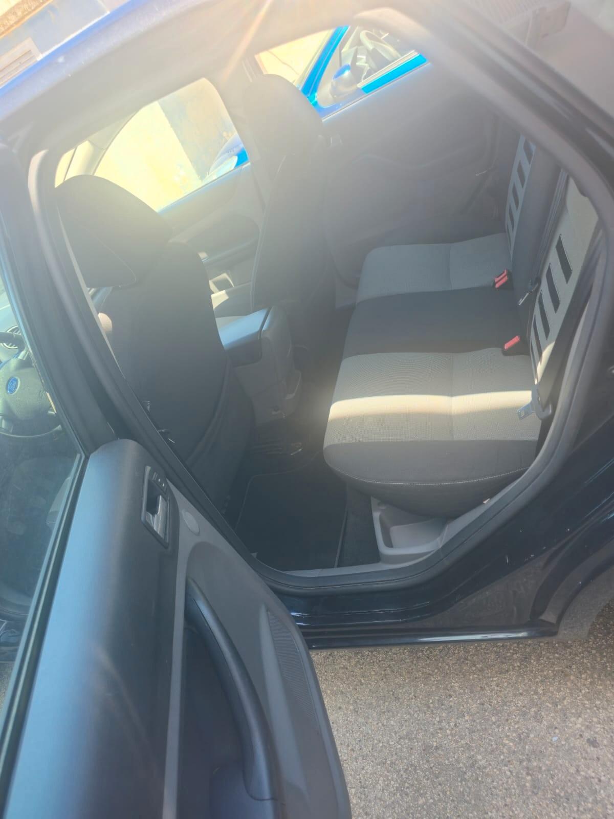 Ford Focus 1.6 TDCi (110CV) 5p. Ikon DPF
