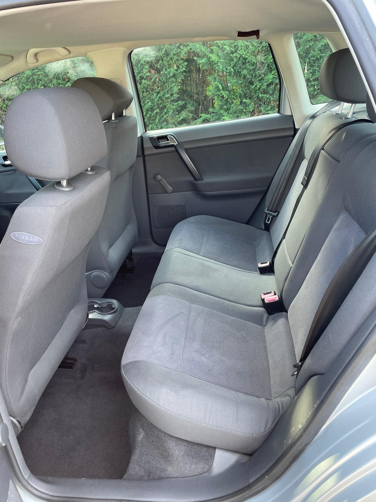 VOLKSWAGEN POLO 1.2 BENZINA NEOPATENTATI 185.000 KM 2003.