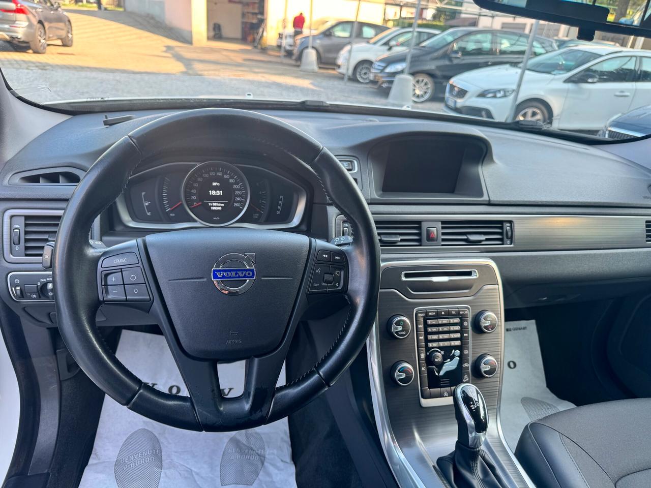 Volvo XC 70 XC70 D4 AWD Geartronic Momentum