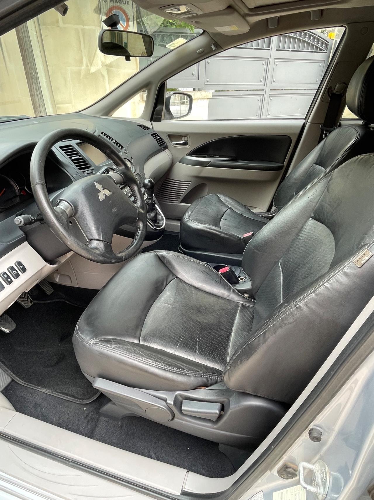 Mitsubishi Grandis 2.0 TDI 7 Posti