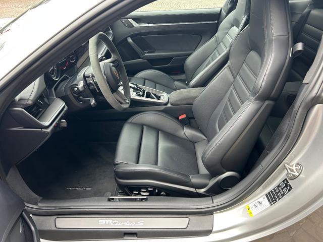 PORSCHE 911 Turbo S Coupé